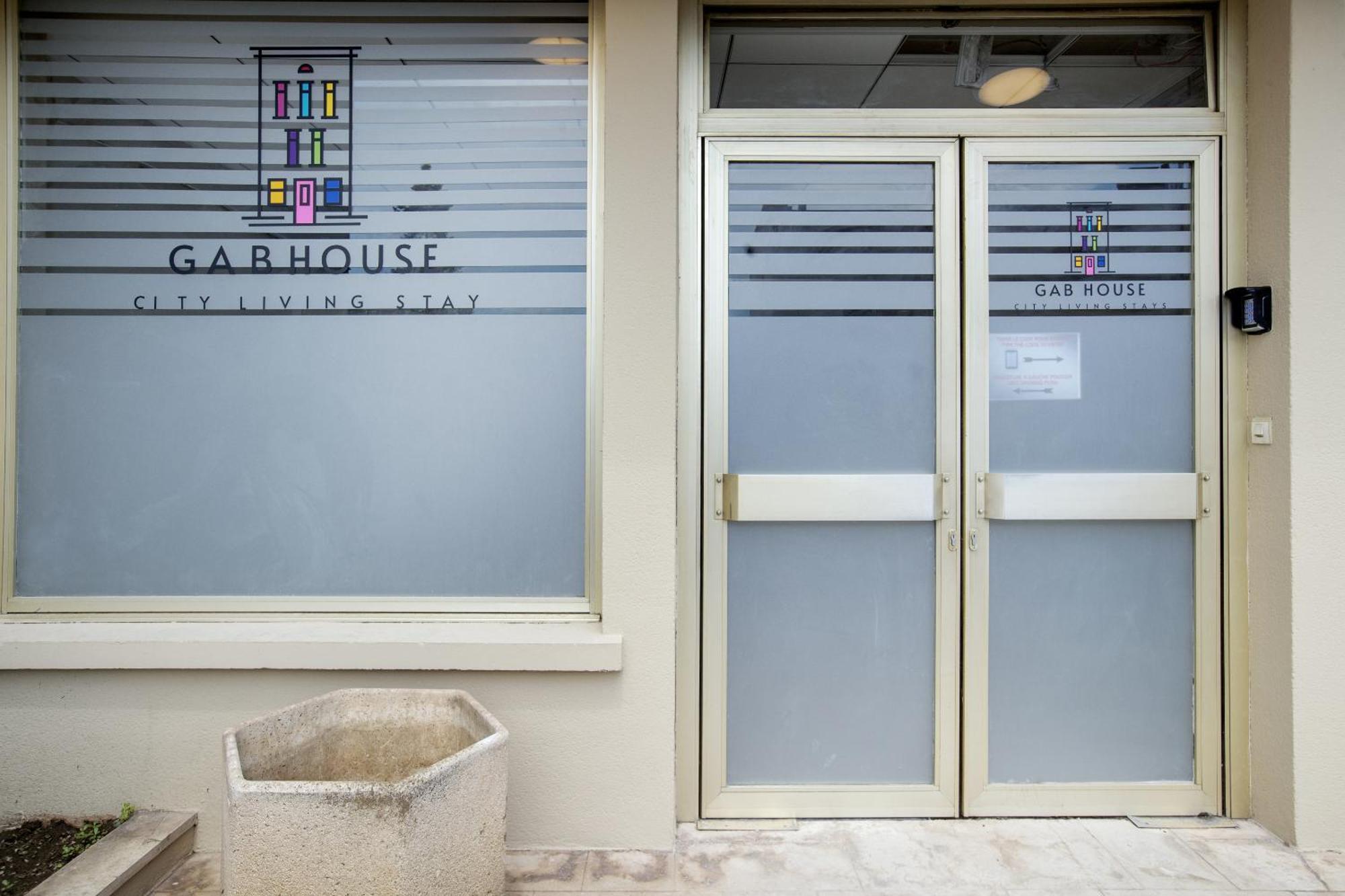 Gab House Hotel Bron Exterior photo